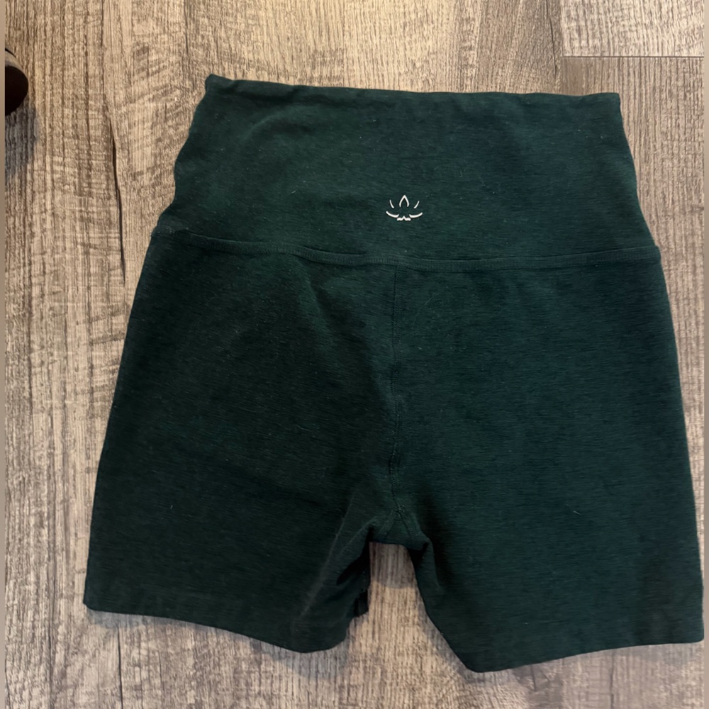 Beyond Yoga Keep Pace Biker Shorts 5”